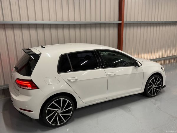 2017 Volkswagen Golf 1.6TDI 378657387