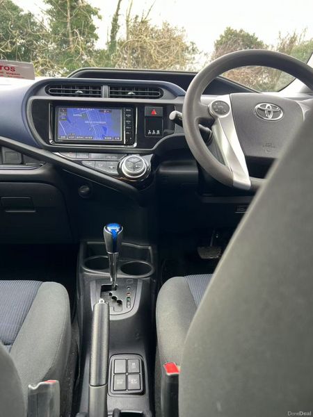 2014 Toyota Aqua Push Start 378661137