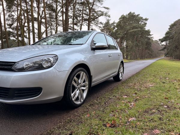 Volkswagen Golf Automatic Irish Car Low KM 378675371