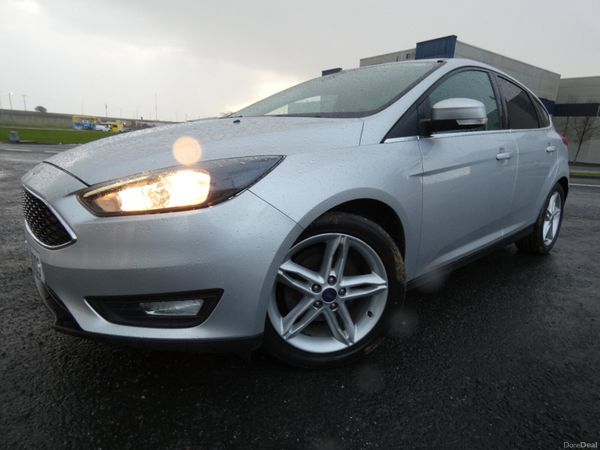 Ford Focus 1.0 Ecoboost Turbo 100PS Zetec 378675937