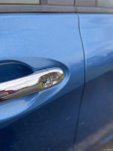 2017 NISSAN NOTE  AUTO 32,000 KM 378694177