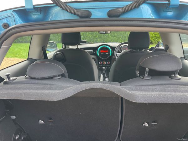 Mini Cooper 2015 378698593