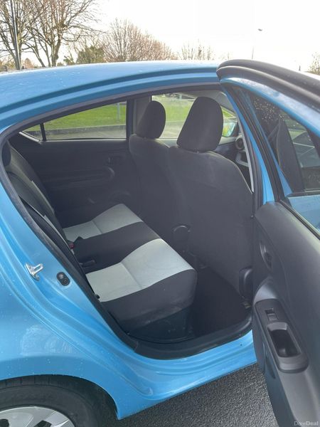 2014 TOYOTA AQUA HYBRID AUTO ONLY 33,000 KM 378699875