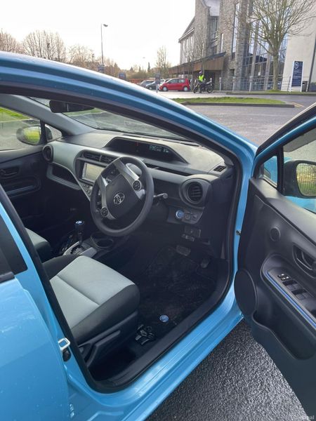 2014 TOYOTA AQUA HYBRID AUTO ONLY 33,000 KM 378699877