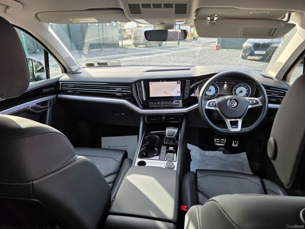 Volkswagen Touareg R-Design 2020 378608063