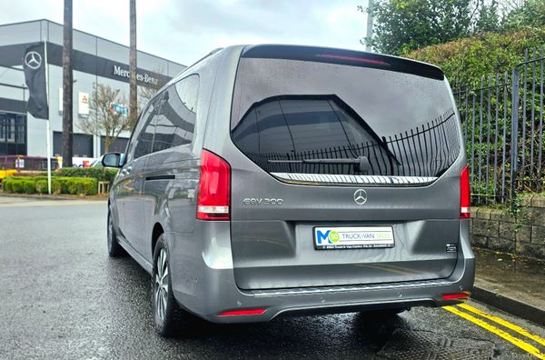 Mercedes EQV 300 SPORT PREMIUM 378622783