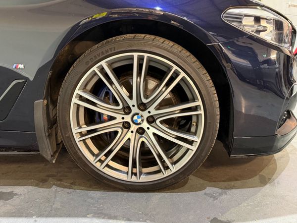 BMW 530E M-Sport G30 - High Spec 378624283