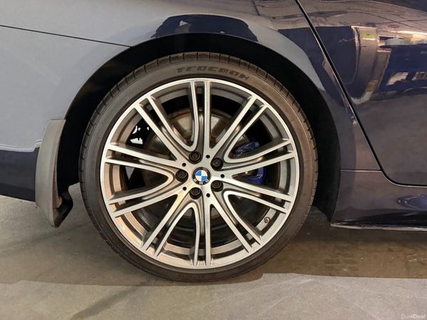 BMW 530E M-Sport G30 - High Spec 378624287