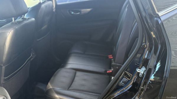 2017 Nissan Xtrail  Hybrid Automatic 378629579