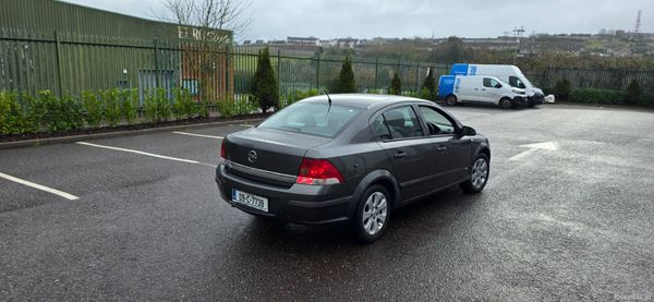 Opel Astra AUTOMATIC Nct and Tax 378747741