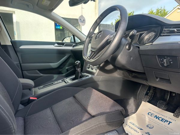 Volkswagen Passat CL 1.6 TDI MANUAL 6SPEED FWD 120 378761731