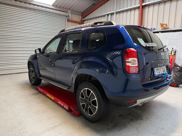 Dacia Duster 2017       LOW KLMS ! 378796354