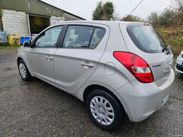 Hyundai i20 2010 1.2cc low mileage 378712229