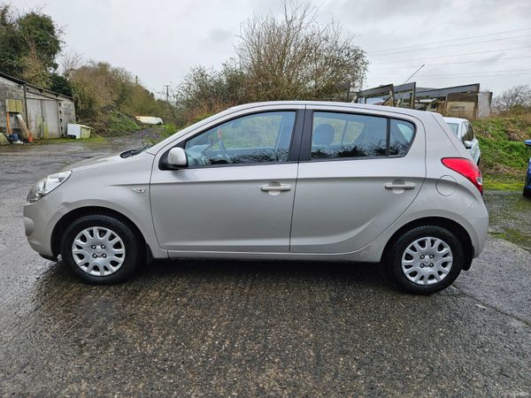 Hyundai i20 2010 1.2cc low mileage 378712236