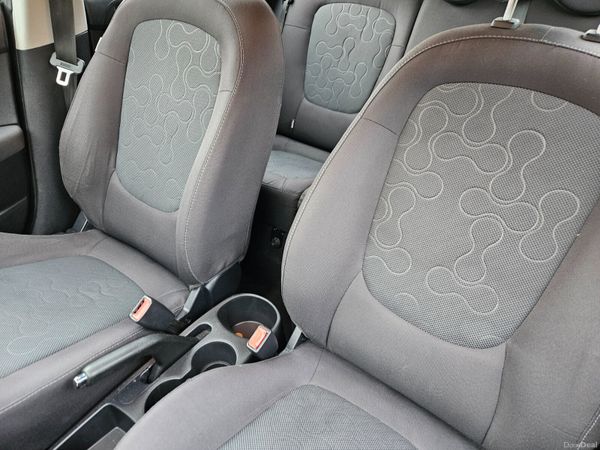 Hyundai i20 2010 1.2cc low mileage 378712625