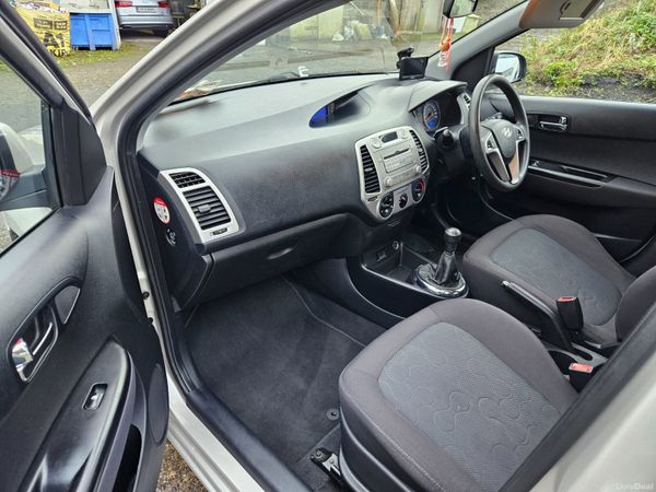 Hyundai i20 2010 1.2cc low mileage 378712633