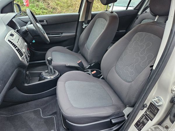 Hyundai i20 2010 1.2cc low mileage 378712636