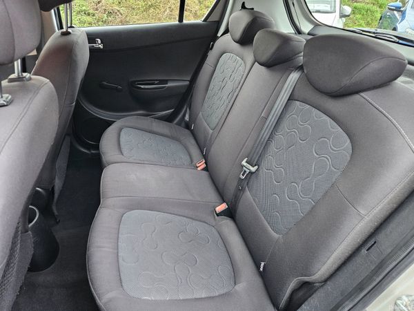 Hyundai i20 2010 1.2cc low mileage 378712714