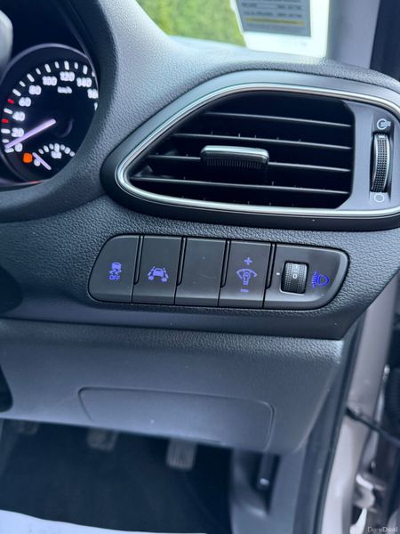 Hyundai i30 FASTBACK 1.0 PETROL TURBO 2018 378727465