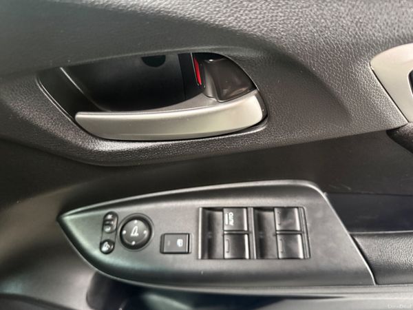 2017 Honda Fit 1.5 Hybrid Auto,46K Miles 378736981