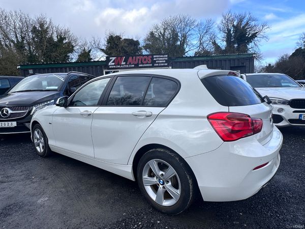 17 Bmw 118D Sports 378845235
