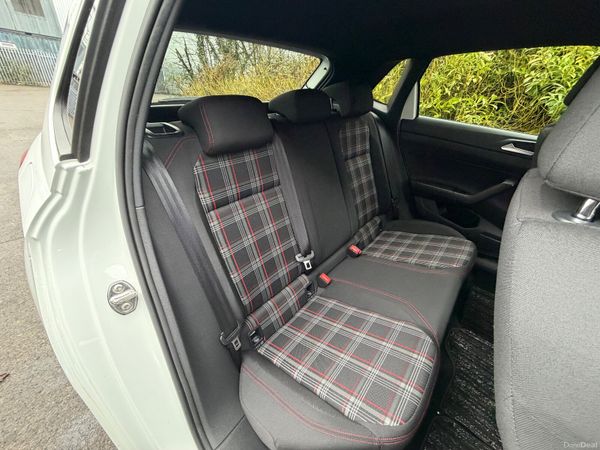 Volkswagen Polo 2.0 GTI DSG 44,000km 378851820