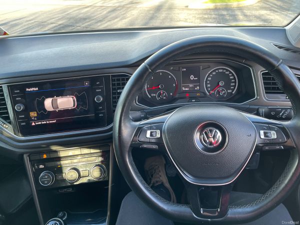 Volkswagen T-Roc 2018 378859967
