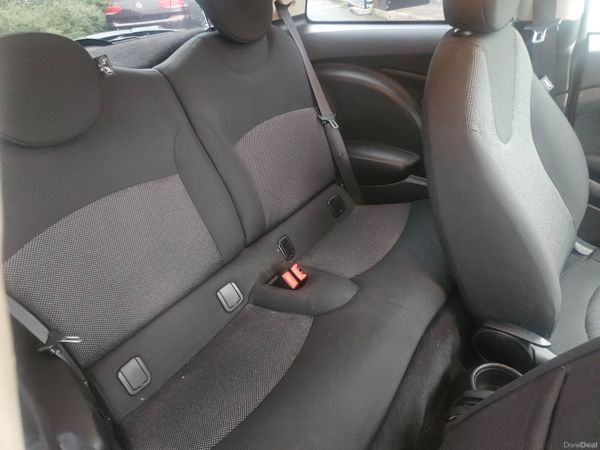 Mini Cooper DECEMBER 2013 AUTOMATIC 378804359