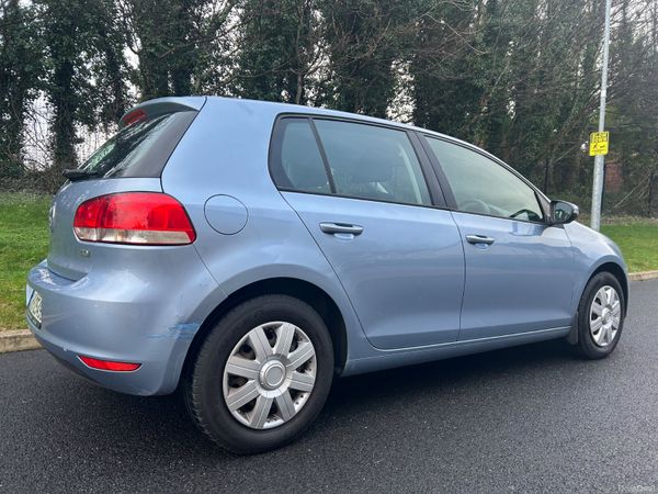 Volkswagen Golf 2010 (01/27) 378832885