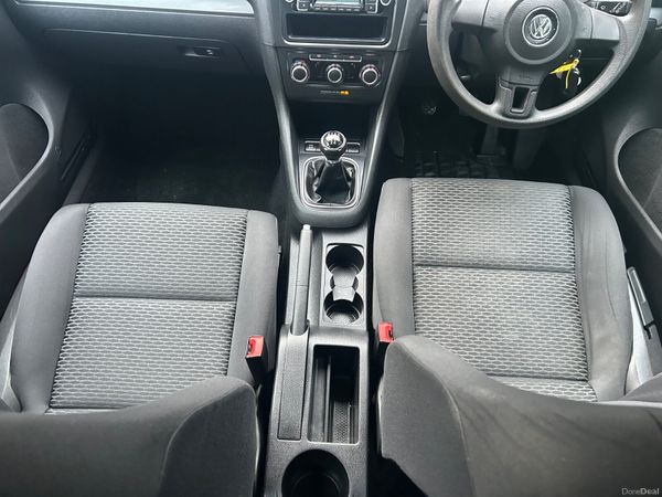 Volkswagen Golf 2010 (01/27) 378832912