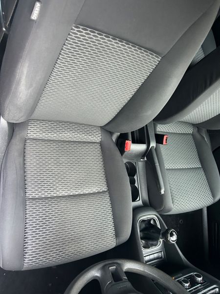 Volkswagen Golf 2010 (01/27) 378832914