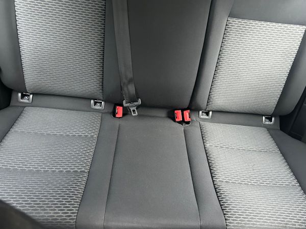 Volkswagen Golf 2010 (01/27) 378832922