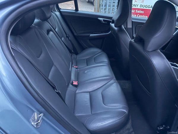 2017 Volvo S60 378947679