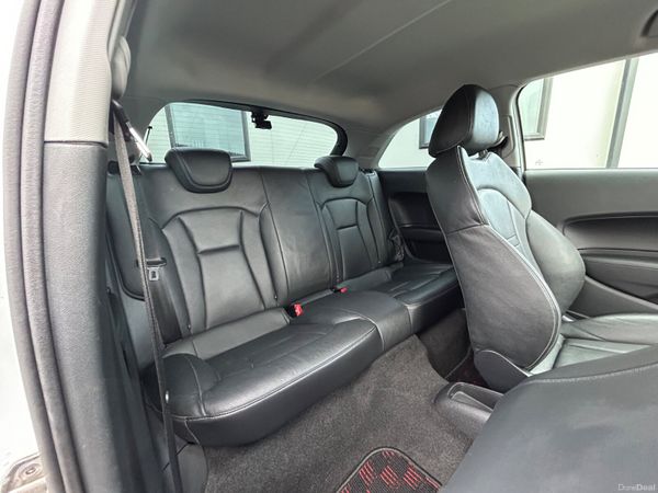 Audi A1 1.0 TFSI Auto 378970711