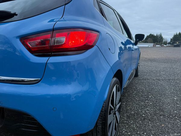 Renault Clio 2016 378975821
