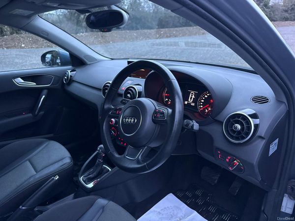 Audi A1 378977842
