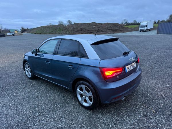 Audi A1 378977814