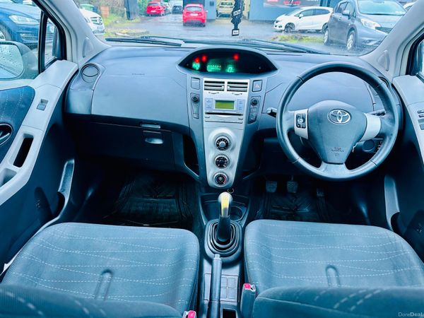 Toyota Yaris 2008 378905807