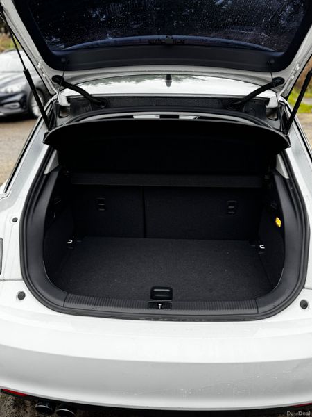 Audi A1 1.4 Auto 47000kms 2012 Sports 378912815