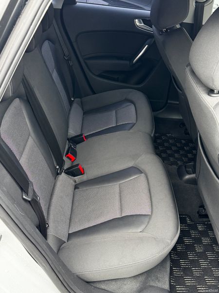 Audi A1 1.4 Auto 47000kms 2012 Sports 378912819