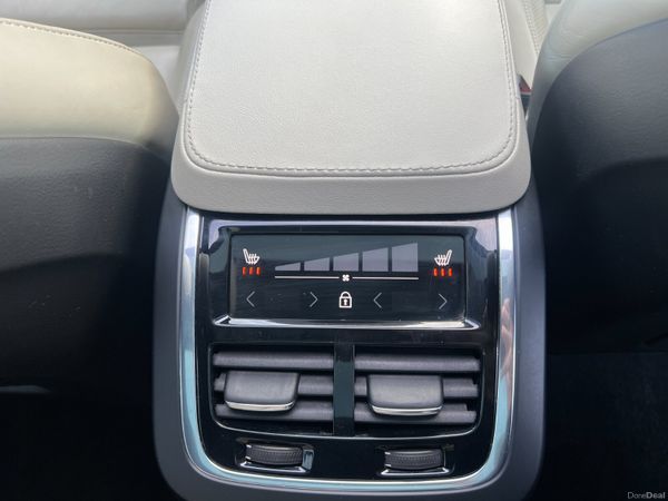 2022 Volvo XC90 R Design T8 Recharge PHEV Pan Roof 379051985