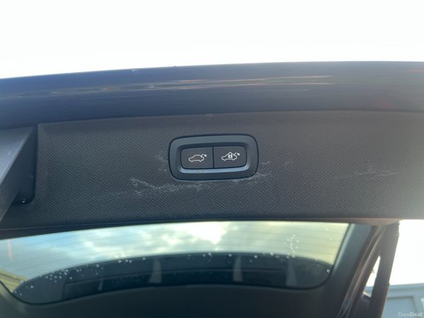 2022 Volvo XC90 R Design T8 Recharge PHEV Pan Roof 379051991