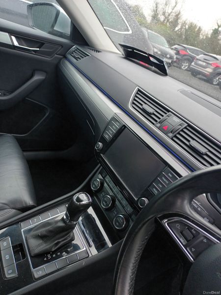 Skoda Superb 2016 379087797