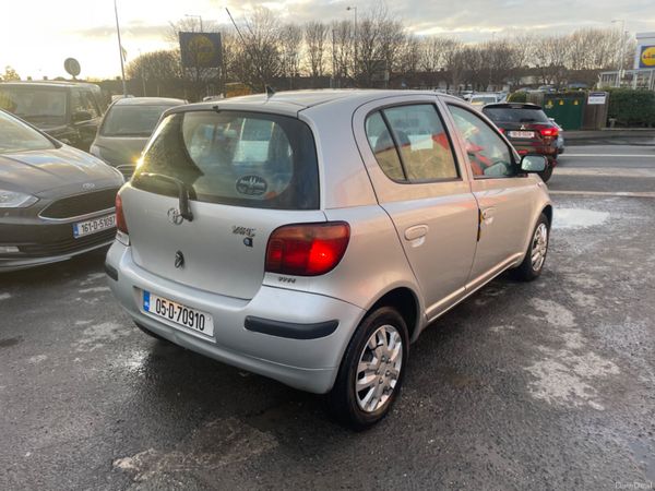 Toyota Yaris 2005 very low klms new nct 379096555