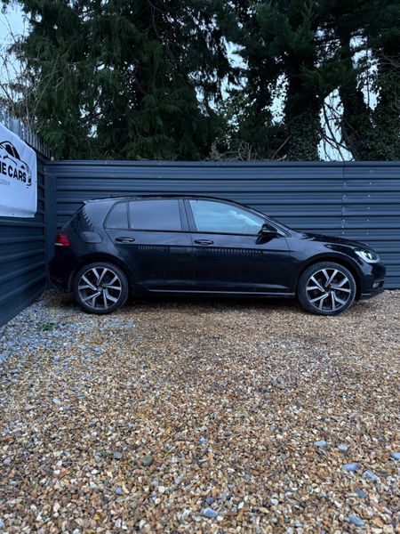 Volkswagen Golf 2018 379016071