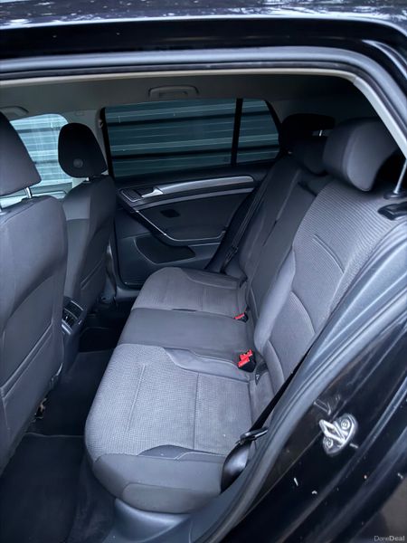 Volkswagen Golf 2018 379016187