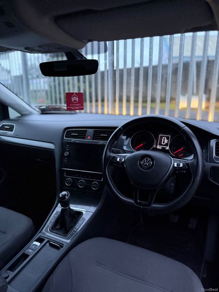 Volkswagen Golf 2018 379016253