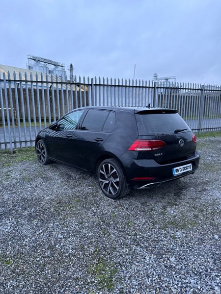 Volkswagen Golf 2018 379016257