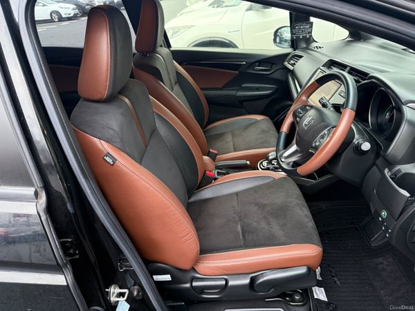 2019 Honda Fit 1.5 Hybrid Auto Top Specs 379031009