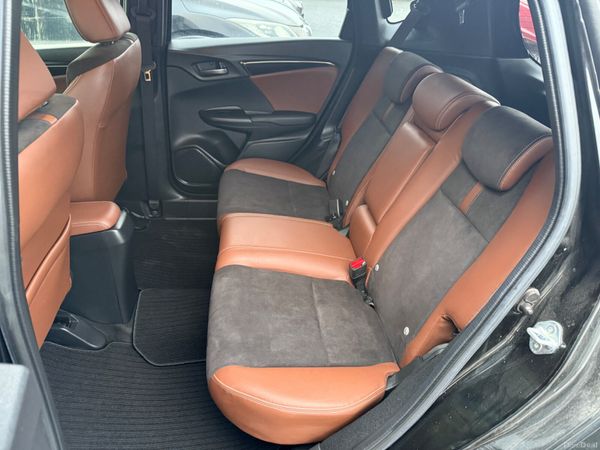 2019 Honda Jazz/Fit  1.5 Hybrid Automatic 379031891